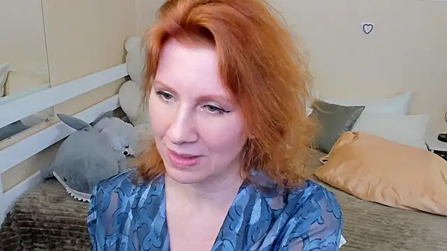 Snapshot of FoxySophia chatting on 01-24-25, 12:31 FoxySophia online show from 01-24-25, 12:31