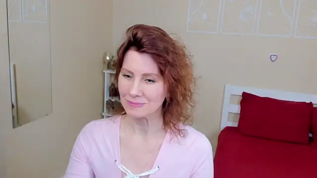 Snapshot of FoxySophia chatting on 03-22-25, 11:42 FoxySophia online show from 03-22-25, 11:42