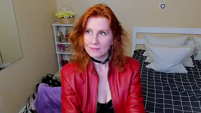 FoxySophia online show from 11-22-25, 04:11