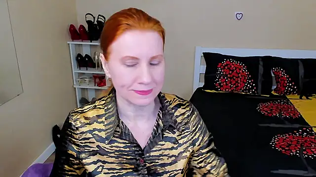 FoxySophia online show from 04-16-26, 12:06