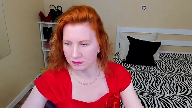 FoxySophia online show from 04-28-26, 08:08