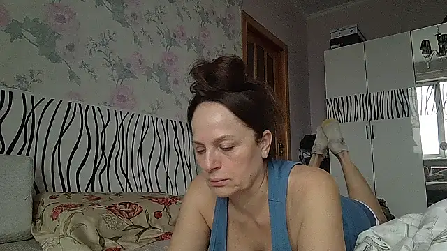 LindaStarS online show from 02-26-26, 06:45