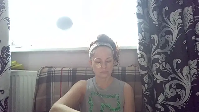 LindaStarS online show from 03-05-26, 05:36