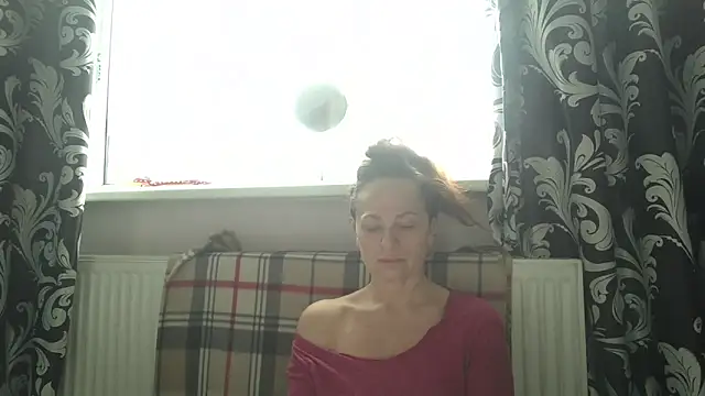 LindaStarS online show from 04-09-26, 06:30