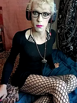 Snapshot of jessysky723 chatting on 11-19-25, 10:37 jessysky723 online show from 11-19-25, 10:37