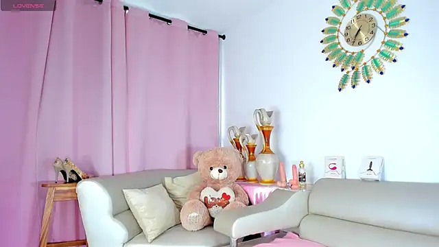 latinwondercockts online show from 10-04-25, 12:25