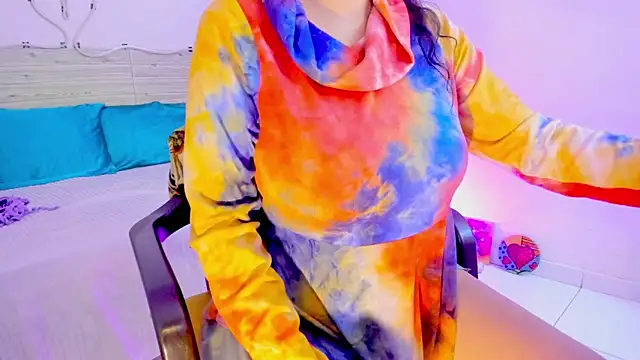 Snapshot of lilahSweet chatting on 01-15-26, 12:43 lilahSweet online show from 01-15-26, 12:43