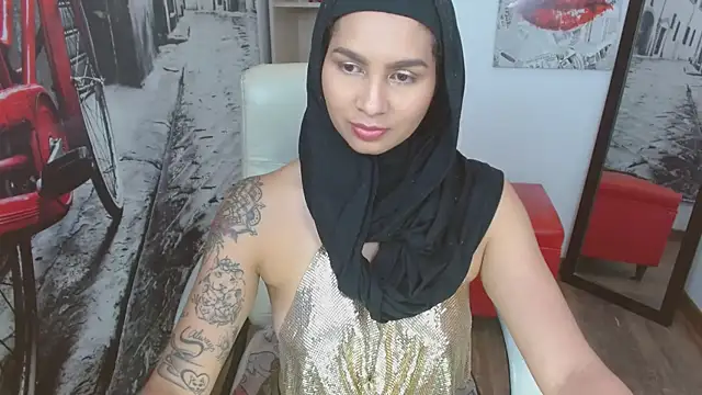 Snapshot of Shay__lee chatting on 02-13-25, 11:26 Shay lee online show from 02-13-25, 11:26
