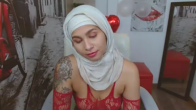 Snapshot of Shay__lee chatting on 02-26-25, 02:15 Shay lee online show from 02-26-25, 02:15
