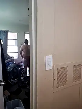 Snapshot of UncutHammer69 chatting on 02-26-25, 07:27 UncutHammer69 online show from 02-26-25, 07:27