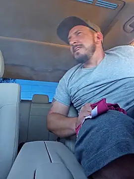 Snapshot of UncutHammer69 chatting on 10-02-25, 04:25 UncutHammer69 online show from 10-02-25, 04:25