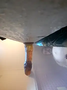 Snapshot of UncutHammer69 chatting on 11-22-25, 08:13 UncutHammer69 online show from 11-22-25, 08:13