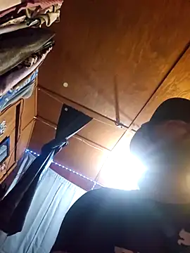 Snapshot of UncutHammer69 chatting on 02-26-26, 04:39 UncutHammer69 online show from 02-26-26, 04:39