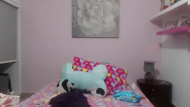 CindyCrawford online show from 03-10-25, 03:23