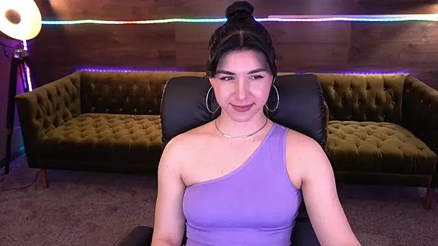 Snapshot of EmilyCandyy chatting on 09-27-25, 05:34 EmilyCandyy online show from 09-27-25, 05:34
