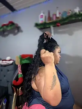 yanza2002 online show from 12-15-24, 08:36