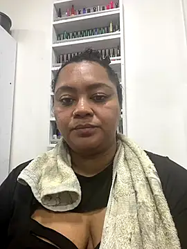 yanza2002 online show from 12-02-25, 11:11