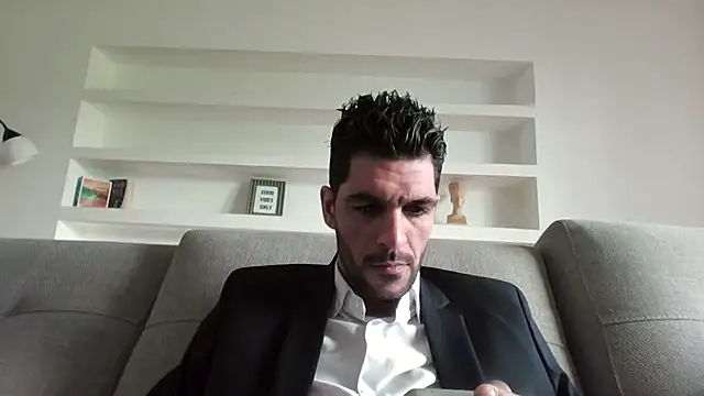 Snapshot of abonado22cm chatting on 02-14-26, 01:19 abonado22cm online show from 02-14-26, 01:19