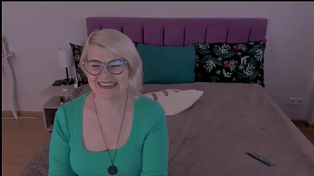 sabrinamacmarren online show from 02-09-25, 10:31