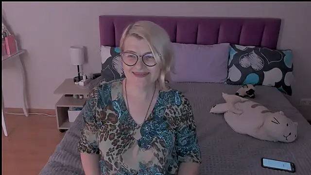 sabrinamacmarren online show from 02-24-25, 06:15