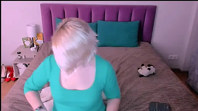 sabrinamacmarren online show from 11-11-25, 02:50