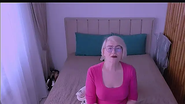 sabrinamacmarren online show from 04-26-26, 10:35