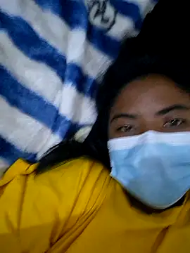 Snapshot of Artinah22 chatting on 10-30-25, 06:19 Artinah22 online show from 10-30-25, 06:19