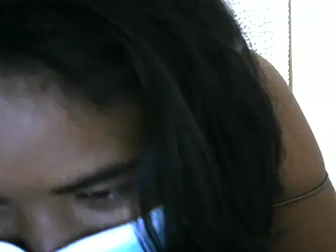 Snapshot of Artinah22 chatting on 11-17-25, 09:09 Artinah22 online show from 11-17-25, 09:09