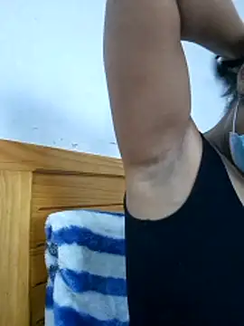 Snapshot of Artinah22 chatting on 11-25-25, 06:57 Artinah22 online show from 11-25-25, 06:57