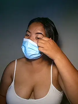 Snapshot of Artinah22 chatting on 02-16-26, 10:06 Artinah22 online show from 02-16-26, 10:06