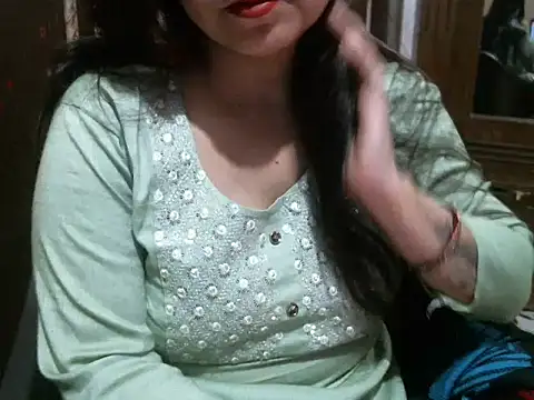 Snapshot of UrsMansi chatting on 11-15-25, 04:54 UrsMansi online show from 11-15-25, 04:54