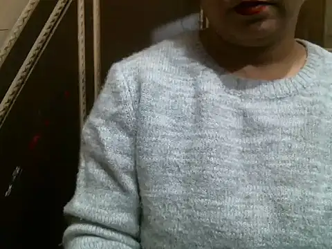 Snapshot of UrsMansi chatting on 12-22-25, 07:22 UrsMansi online show from 12-22-25, 07:22