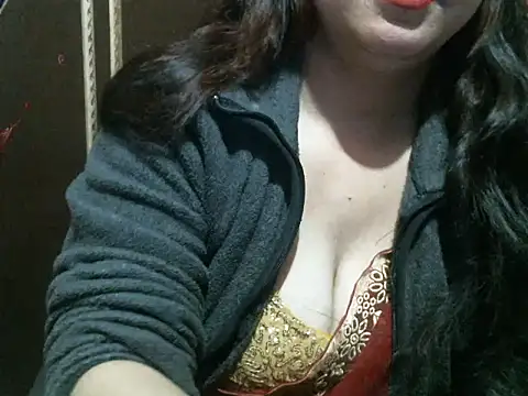 Snapshot of UrsMansi chatting on 01-13-26, 10:48 UrsMansi online show from 01-13-26, 10:48