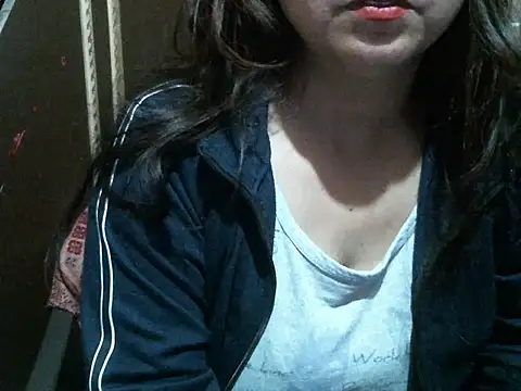 Snapshot of UrsMansi chatting on 02-13-26, 08:49 UrsMansi online show from 02-13-26, 08:49