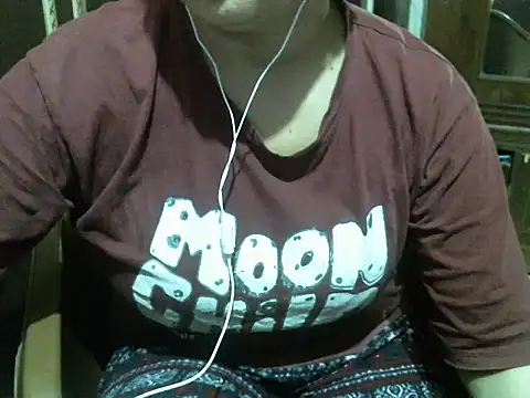 Snapshot of UrsMansi chatting on 02-24-26, 07:39 UrsMansi online show from 02-24-26, 07:39