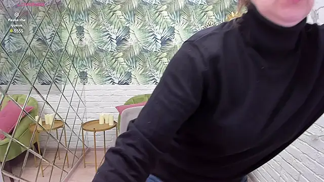 Paris Cherry online show from 03-08-25, 04:56