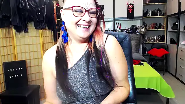 LindaDaemonX online show from 02-15-26, 08:02