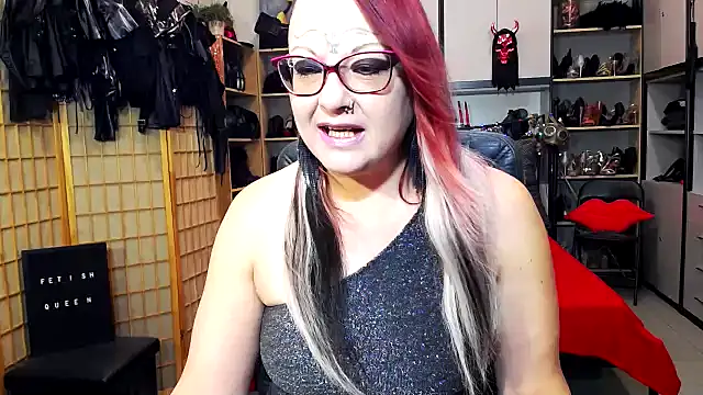 LindaDaemonX online show from 04-02-26, 06:33