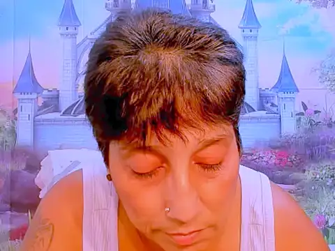 Snapshot of indianroxy chatting on 02-28-25, 05:15 indianroxy online show from 02-28-25, 05:15