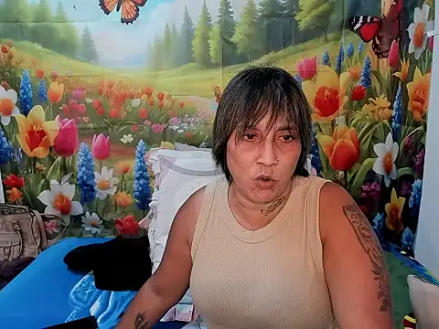 Snapshot of indianroxy chatting on 10-10-25, 04:17 indianroxy online show from 10-10-25, 04:17