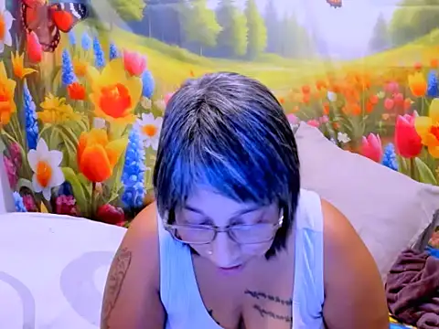 indianroxy online show from 04-21-26, 09:39