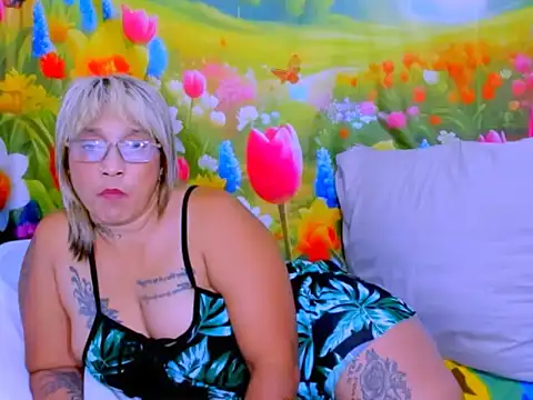 indianroxy online show from 07-25-26, 08:39