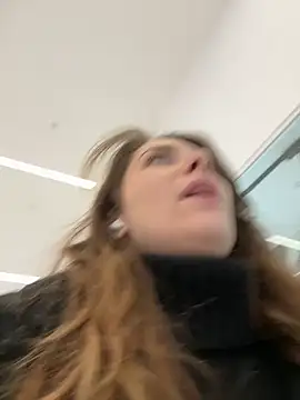 MariiD online show from 12-19-24, 07:40