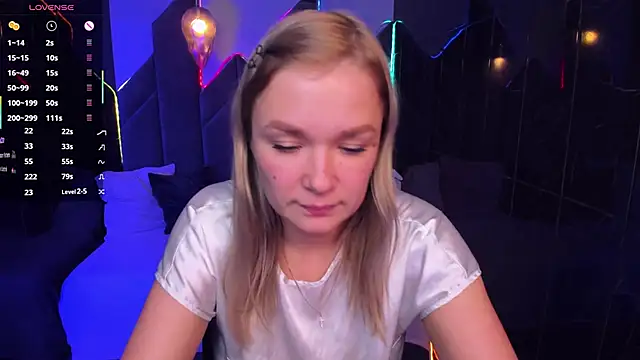 BellaDreamy online show from 11-13-25, 05:45