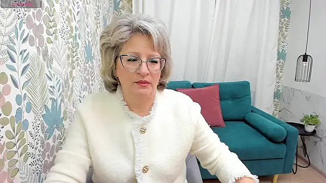 EvelynJoyful online show from 02-04-25, 05:10