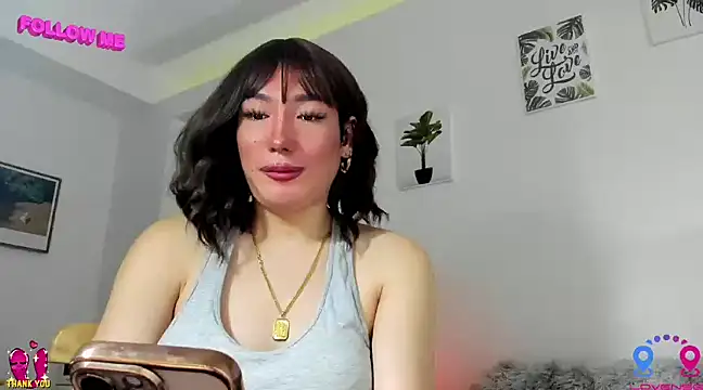 Snapshot of hottycrishina chatting on 03-01-25, 04:15 hottycrishina online show from 03-01-25, 04:15