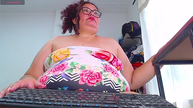 ashelymalefica online show from 07-21-26, 08:00