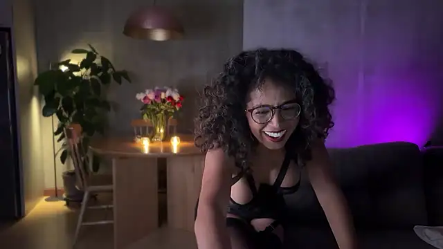 Snapshot of illaroom chatting on 02-22-25, 12:05 illaroom online show from 02-22-25, 12:05