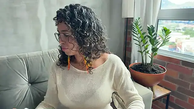 Snapshot of illaroom chatting on 02-24-25, 06:58 illaroom online show from 02-24-25, 06:58