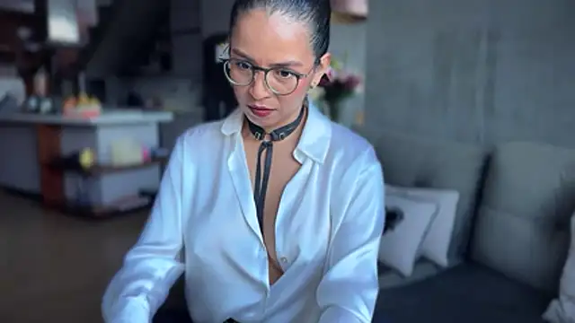 Snapshot of illaroom chatting on 11-06-25, 10:21 illaroom online show from 11-06-25, 10:21